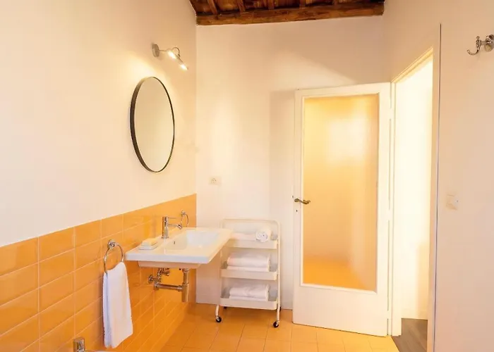 Heart Of Deluxe - 7min Colosseo, 3min Metro & Terrace * Roma